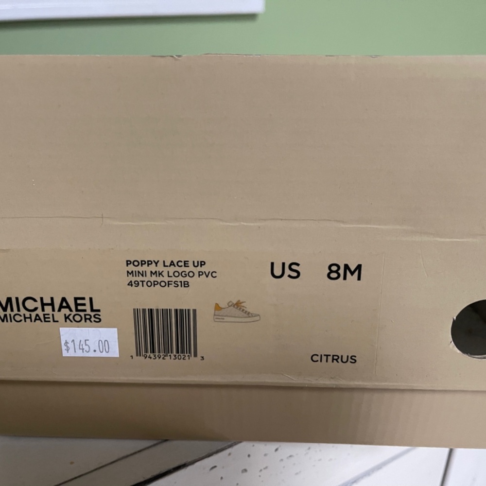 Michael Kors Sneakers - Picture 5 of 5